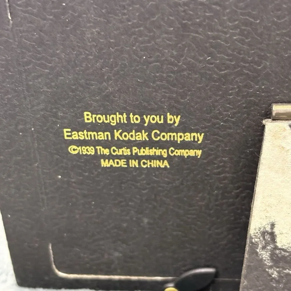 Vintage Kodak Norman Rockwell Picture Frame Holiday Memories 2000 Chrismas Xmas